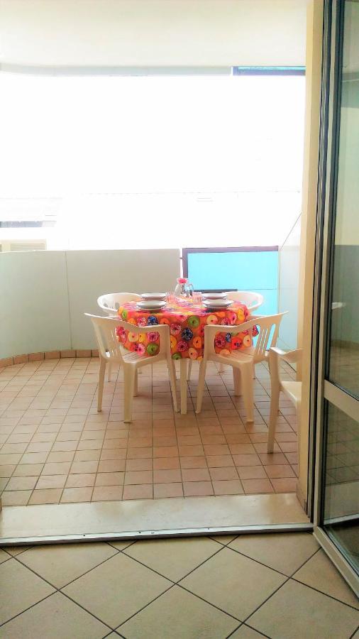 Green Holiday Wohnung Mit Schwimmbad 比比翁 外观 照片