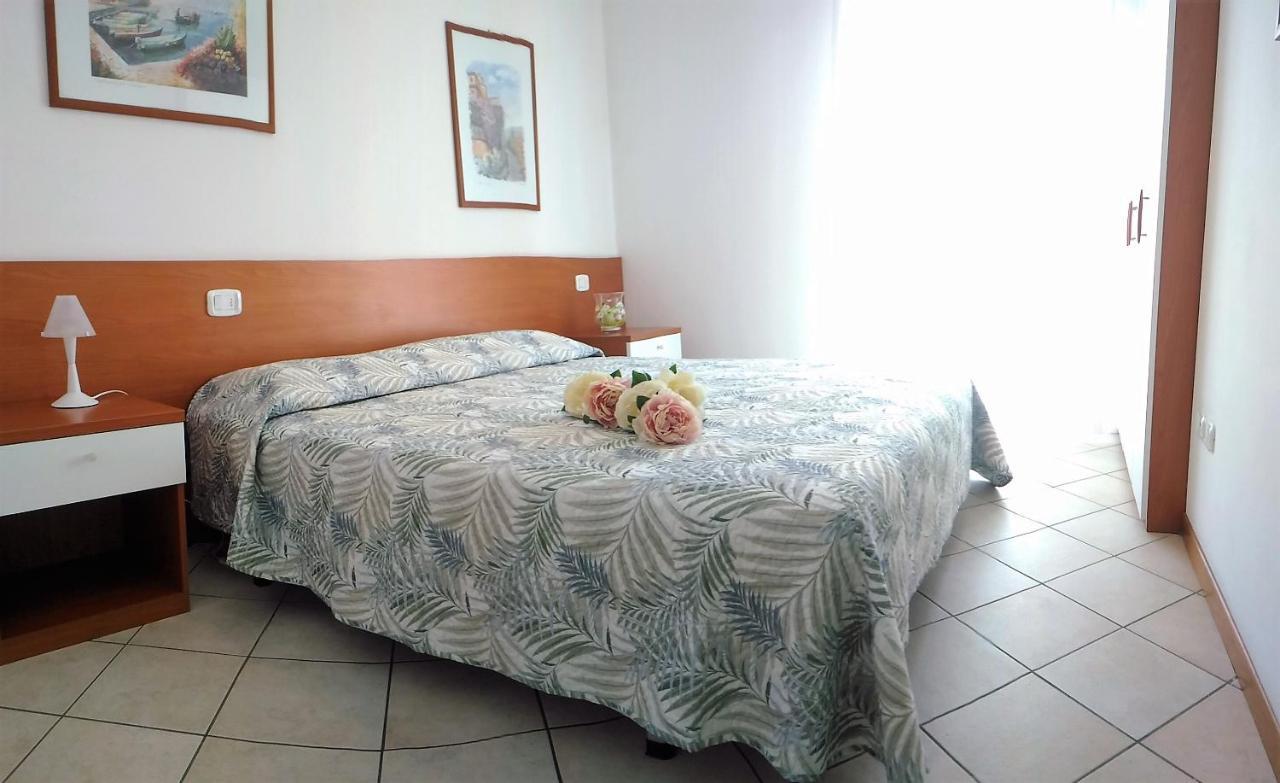 Green Holiday Wohnung Mit Schwimmbad 比比翁 外观 照片