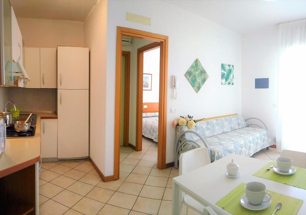 Green Holiday Wohnung Mit Schwimmbad 比比翁 外观 照片